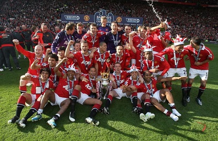 媒体人：孙铭谦在东亚杯比赛时受伤，将缺席与成都的比赛.